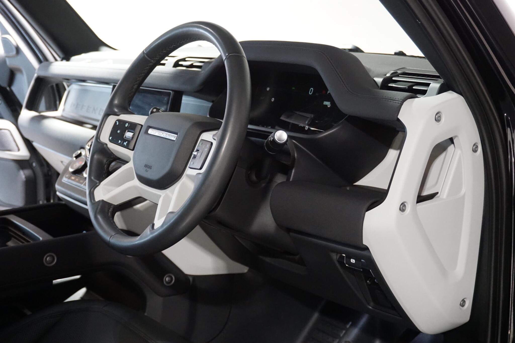 Land Rover Defender 110 3.0 D250 MHEV SE SUV 5dr Diesel Auto 4WD Euro 6 (s/s) (250 ps)